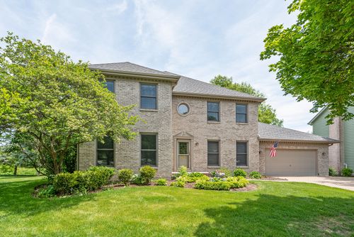 6425 Bobby Jones Ln, Woodridge, IL, 60517-5404 | Card Image