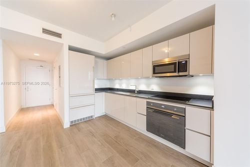 unit-2908-1010 Brickell Ave, Miami, FL, 33131-3775 | Card Image