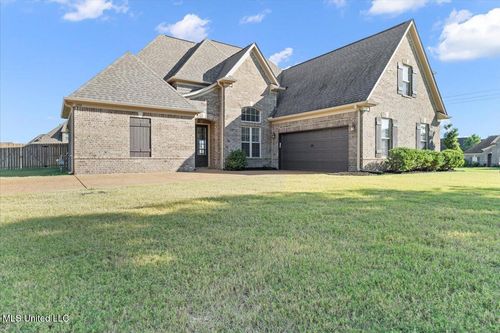 1739 Treestand Rd, Southaven, MS, 38672-2012 | Card Image