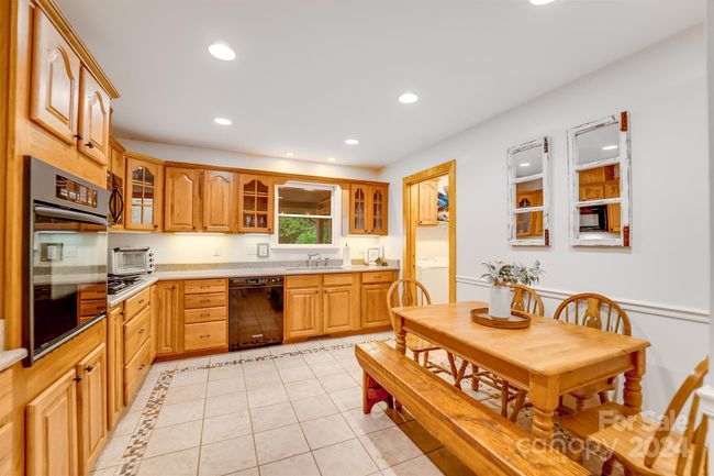 639 Deer Ridge Rd, House other with 2 bedrooms, 3 bathrooms and null parking in Bryson City NC | Image 11