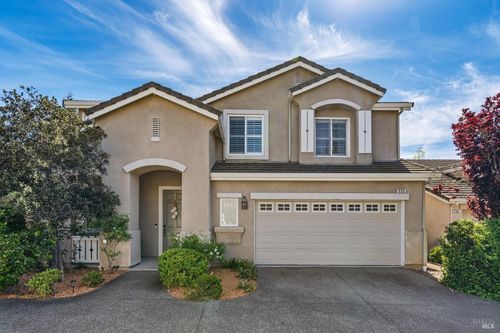 232 Cambridge Ln, Petaluma, CA, 94952-7512 | Card Image