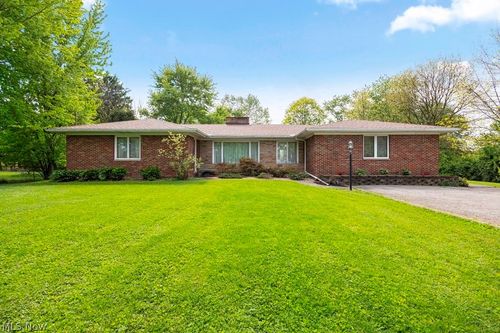 13720 Durkee Rd, Grafton, OH, 44044-1217 | Card Image
