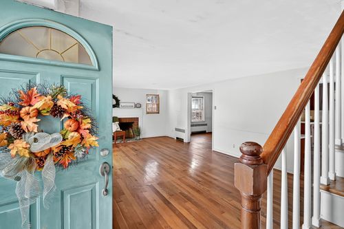 481 Ridge Rd, Wethersfield, CT, 06109-1924 | Card Image