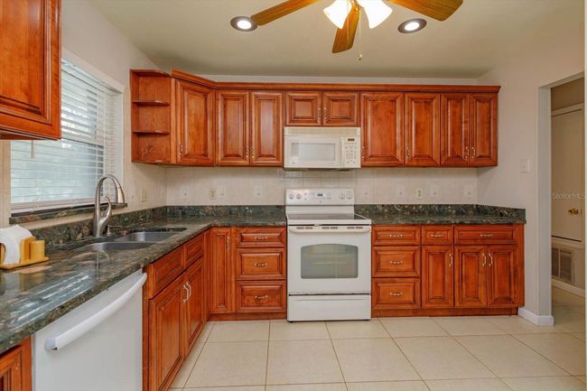 664 Little Wekiva Rd, House other with 5 bedrooms, 3 bathrooms and null parking in ALTAMONTE SPRINGS FL | Image 7