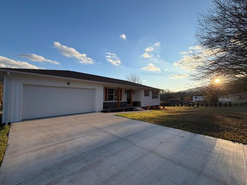 125 Norwood Rd, Pikeville, TN, 37367-5409 | Card Image