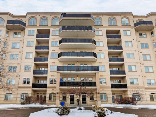 102-7 Dayspring Cir, Brampton, ON, L6P1B8 | Card Image