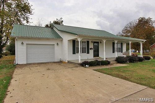 210 Black Willow Ln, Cape Girardeau, MO, 63701-7427 | Card Image