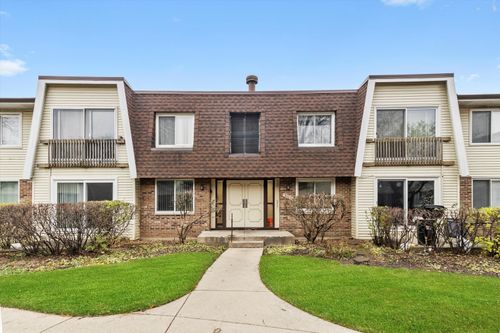 apt-7-3026 Roberts Dr, Woodridge, IL, 60517-1536 | Card Image