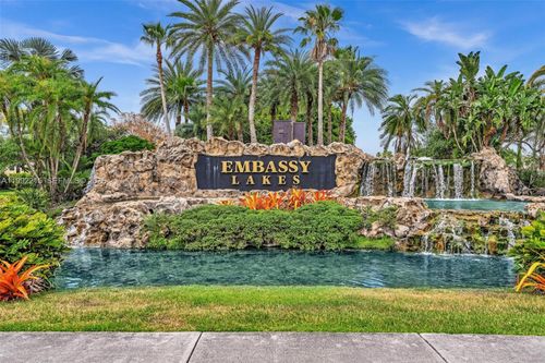 3423 Amsterdam Ave, Hollywood, FL, 33026-4810 | Card Image