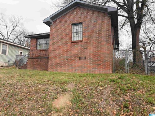 412 62nd St, FAIRFIELD, AL, 35064-1925 | Card Image