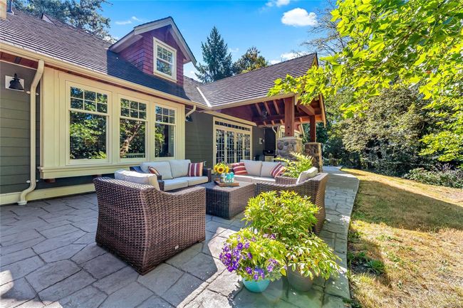 6140 Lakes Rd, House other with 5 bedrooms, 5 bathrooms and 4 parking in Duncan BC | Image 38