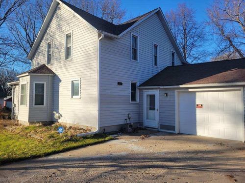 411 S Center St, Ceylon, MN, 56121-4005 | Card Image