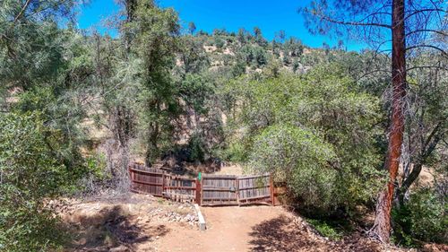 3631 Guadalupe Creek Road, Mariposa, CA, 95338 | Card Image
