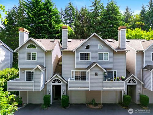apt-f2-601 12th Ave Nw, Issaquah, WA, 98027-2669 | Card Image