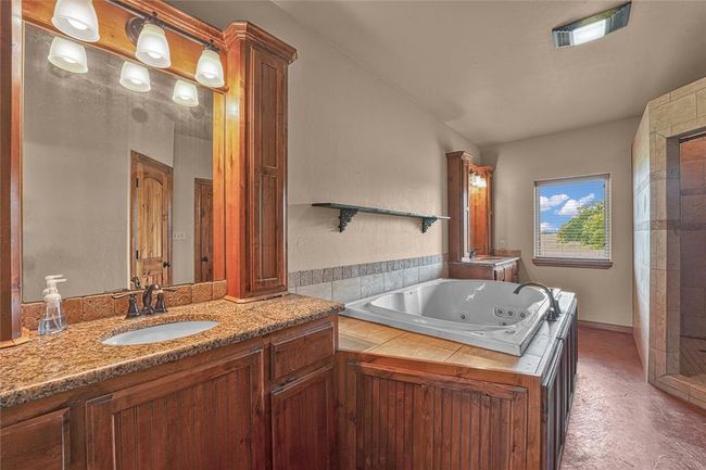 21698 Sw Coombs Rd, House other with 4 bedrooms, 4 bathrooms and null parking in Cache OK | Image 15