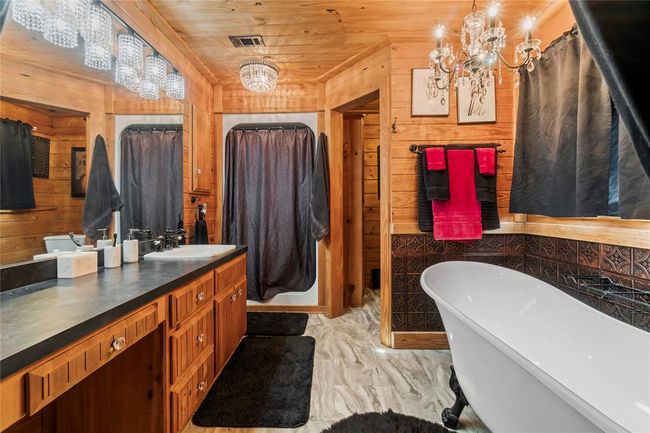 586 Beverly Blvd, House other with 2 bedrooms, 2 bathrooms and null parking in Onalaska TX | Image 19