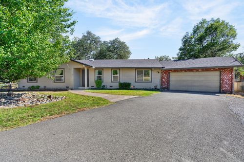 20019 Vernita Dr, Redding, CA, 96003 | Card Image