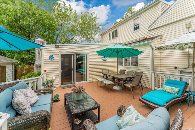 271 W Waukena Avenue, House other with 4 bedrooms, 3 bathrooms and null parking in Oceanside NY | Image 22
