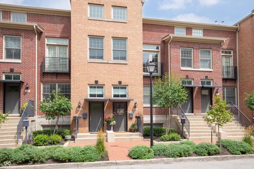 517 Park Ave, Indianapolis, IN, 46202-3513 | Card Image