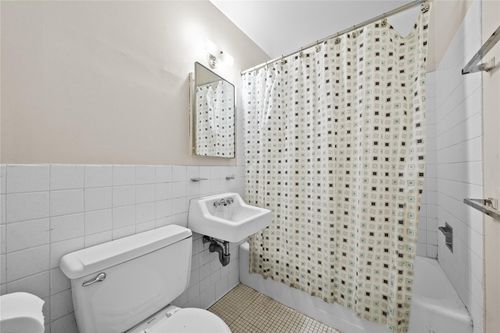 apt-208-280 Lowndes Ave, Huntingtn Sta, NY, 11746-1272 | Card Image
