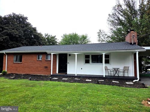 206 Shaffer Rd, MILLERSBURG, PA, 17061-1281 | Card Image