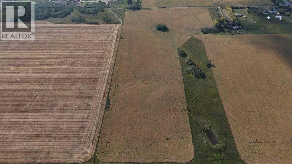 Land in Crossfield 3