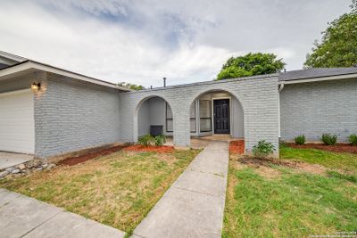 9743 Cylburn Park, House other with 3 bedrooms, 2 bathrooms and null parking in Converse TX | Image 2