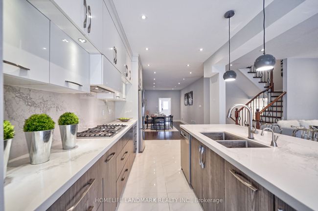 18 Neeley Rd, House attached with 5 bedrooms, 4 bathrooms and 1 parking in Markham ON | Image 15