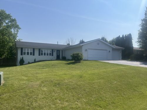 120 Harvest Glenn Dr, DAVIS JUNCTION, IL, 61020-9799 | Card Image