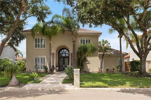 121 Rio Grande Dr, Mission, TX, 78572-7418 | Card Image