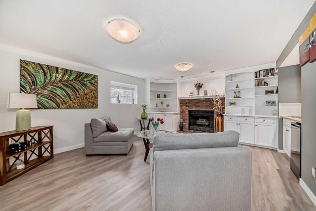 23 Sanderling Rise Nw, Home with 4 bedrooms, 3 bathrooms and 5 parking in Calgary AB | Image 18