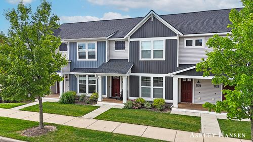 26-6744 Promenade St Ne, Rockford, MI, 49341-8849 | Card Image