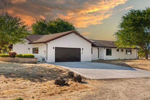 12225 Foothill Ave, San Martin, CA, 95046-9650 | Card Image