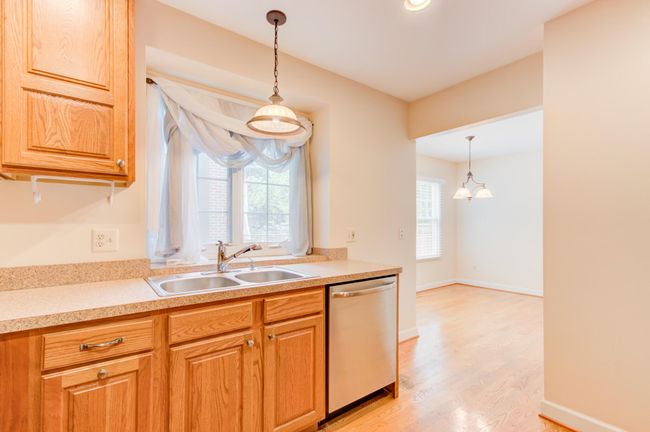 801 Sherman Dr, Condo with 2 bedrooms, 3 bathrooms and null parking in Royal Oak MI | Image 19