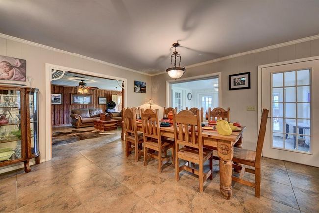 Dining Area | Image 9