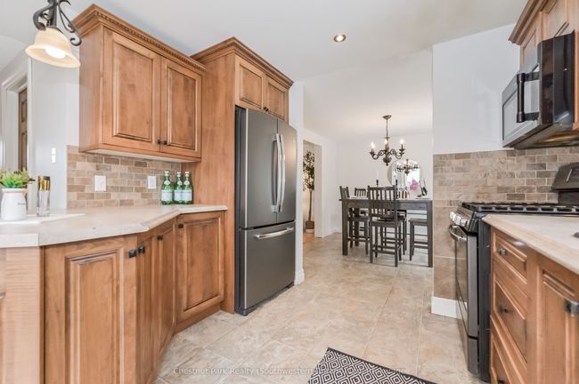 139 Miller Cres, House other with 3 bedrooms, 2 bathrooms and 3 parking in Palmerston ON | Image 12