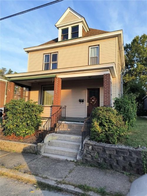 400 Guy St, Jeannette, PA, 15644-1816 | Card Image