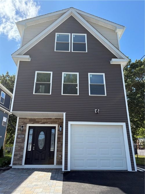 72 Job St, Providence, RI, 02904-1528 | Card Image