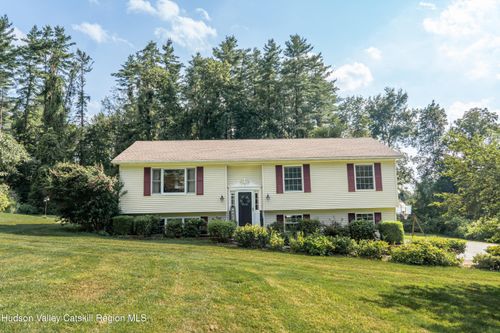 71 Duck Pond Rd, Stone Ridge, NY, 12484-5421 | Card Image