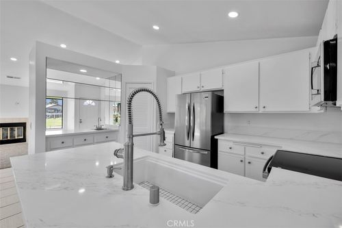 42004 Sand Dune Dr, Palm Desert, CA, 92211-7670 | Card Image