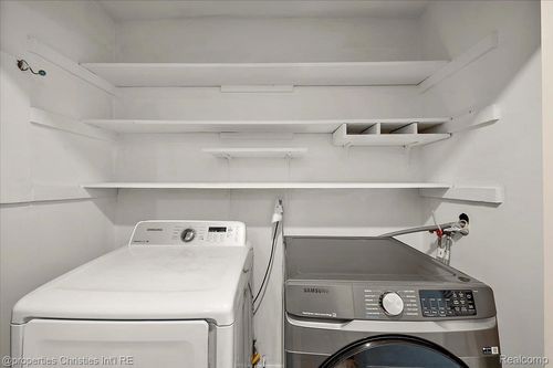 35509 Heritage Ln, Farmington, MI, 48335-3137 | Card Image