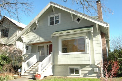4412 2nd Avenue Ne, Seattle, WA, 98105 | Card Image