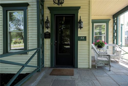 38 North St, Marcellus, NY, 13108-1042 | Card Image