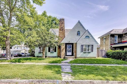 119 E Sugar St, Mount Vernon, OH, 43050-2562 | Card Image