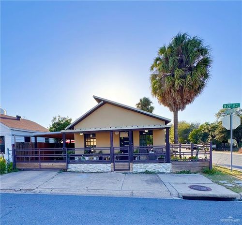329 N 21st St, McAllen, TX, 78501-6917 | Card Image