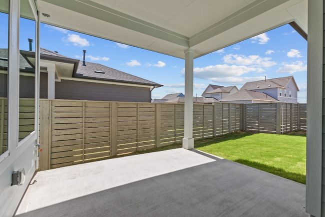 Covered Side Porch | Image 20