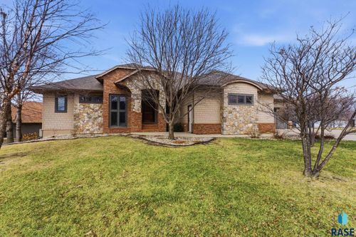 1325 W Wicklow Ct Court, Sioux Falls, SD, 57108 | Card Image