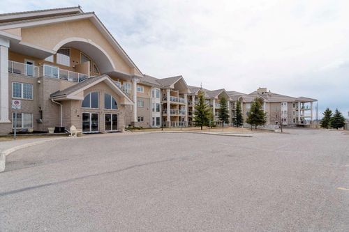 211-728 Country Hills Rd Nw, Calgary, AB, T3K5K8 | Card Image