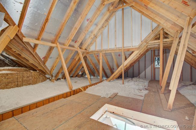 Owner paid for EXTRA, EXTRA insulation | Image 36
