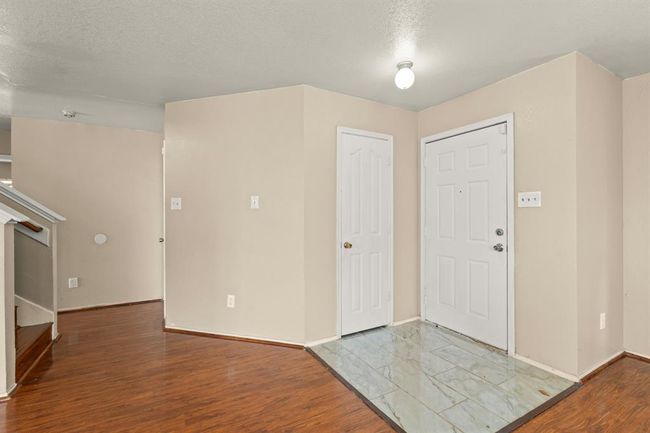 Entryway | Image 6